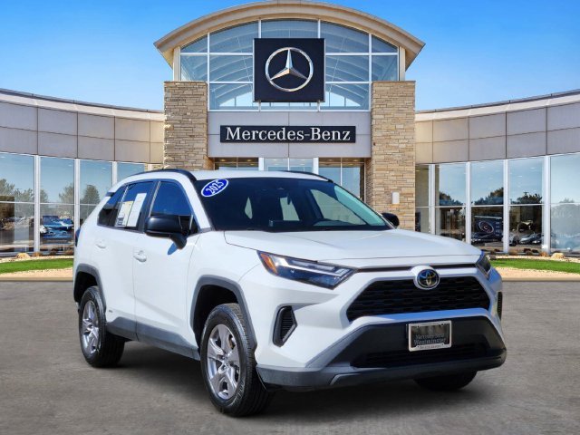 Used 2025 White Toyota LE image 6