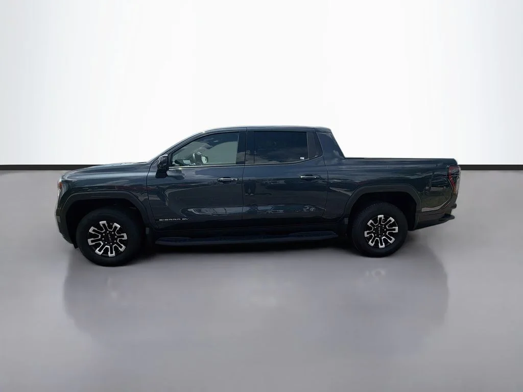 Used 2026 Ocean GMC Elevation image 8