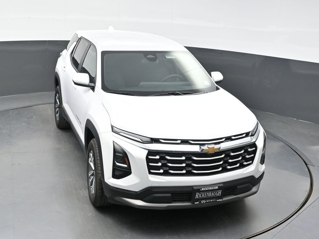 Used 2025 White Chevrolet LT image 34