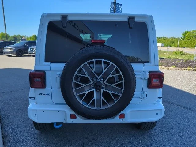 Used 2023 White Jeep High Altitude 4xe image 29