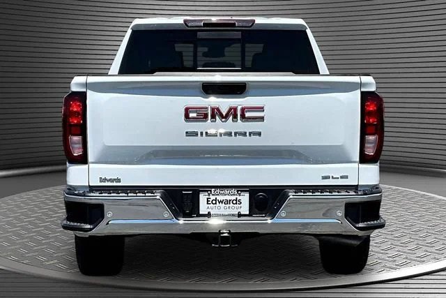 New 2026 Summit White GMC SLE image 4