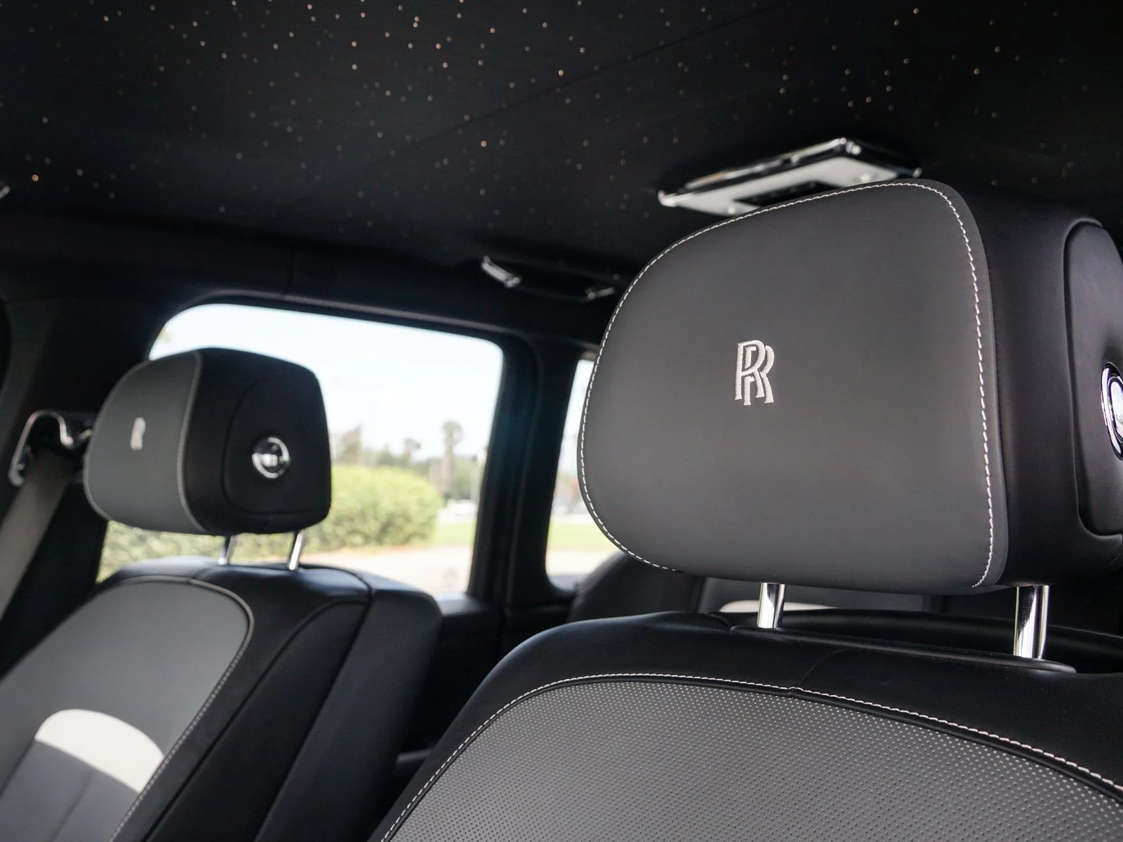 Certified Used 2024 Arctic White Rolls-Royce  image 21
