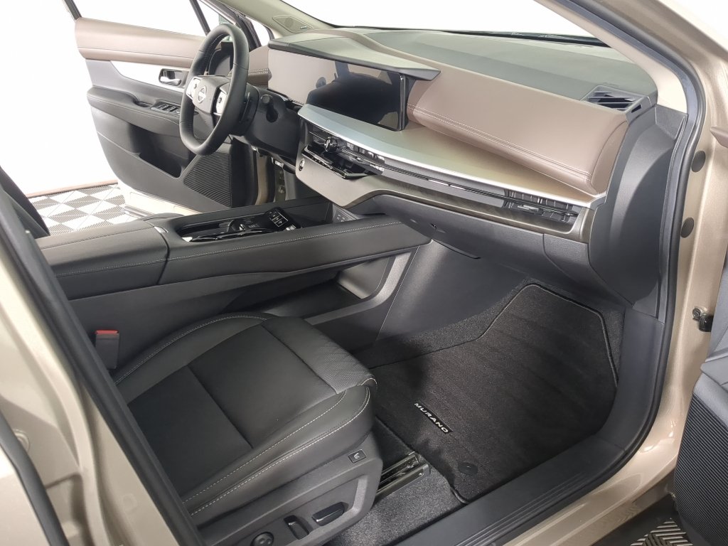 Certified Used 2025 Champagne Silver Metallic Nissan Platinum image 22