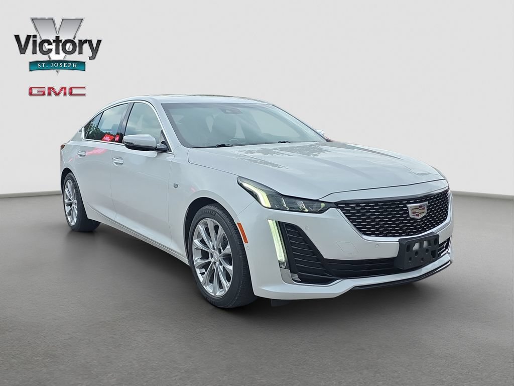 Used 2020 CRYSTAL WHITE TRICOAT Cadillac Premium Luxury image 9