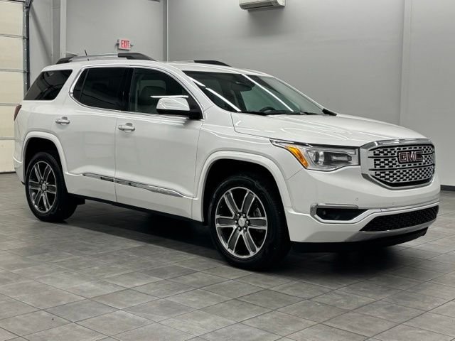 Used 2018 White GMC Denali image 1