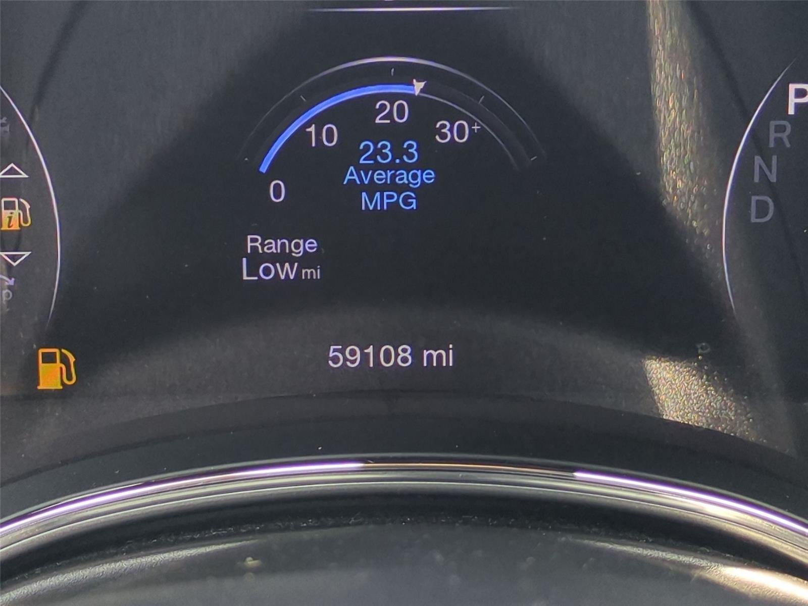 Used 2022 Diamond Black Crystal Pearlcoat Jeep Laredo X image 23