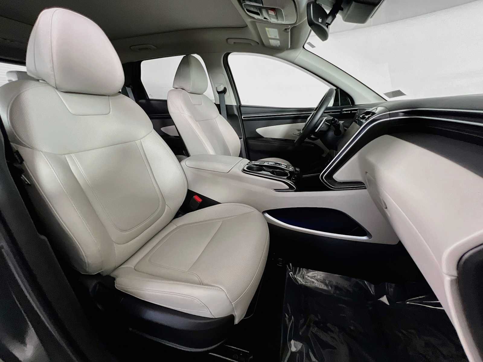 Used 2024 Amazon Gray Hyundai SEL Convenience image 30