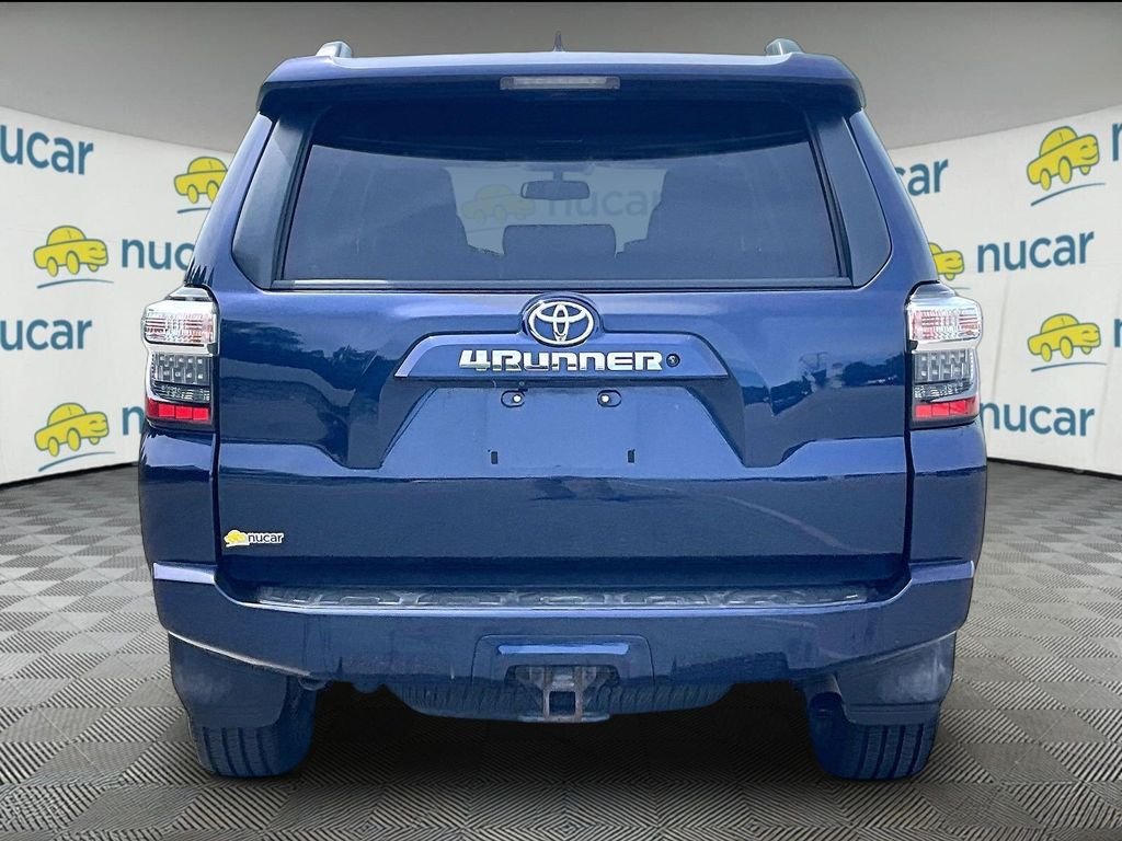 Used 2019 Blue Toyota SR5 Premium image 5