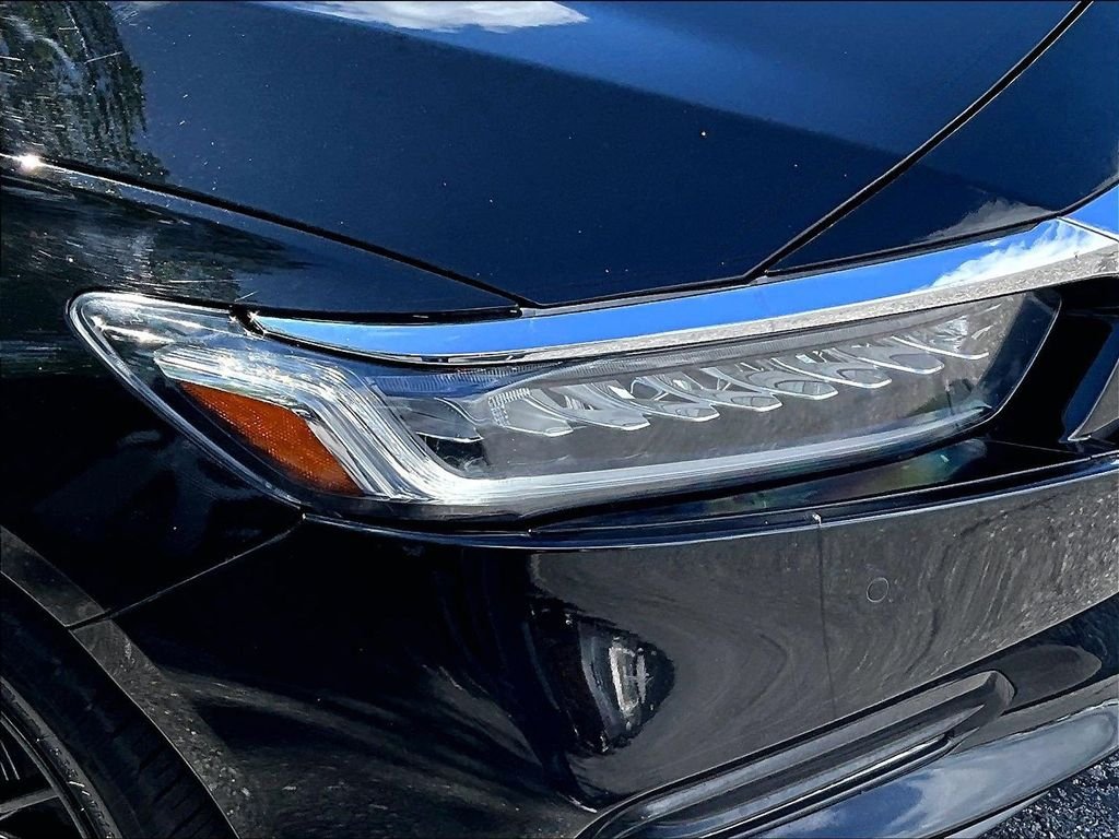 Used 2018 Black Honda Touring image 31