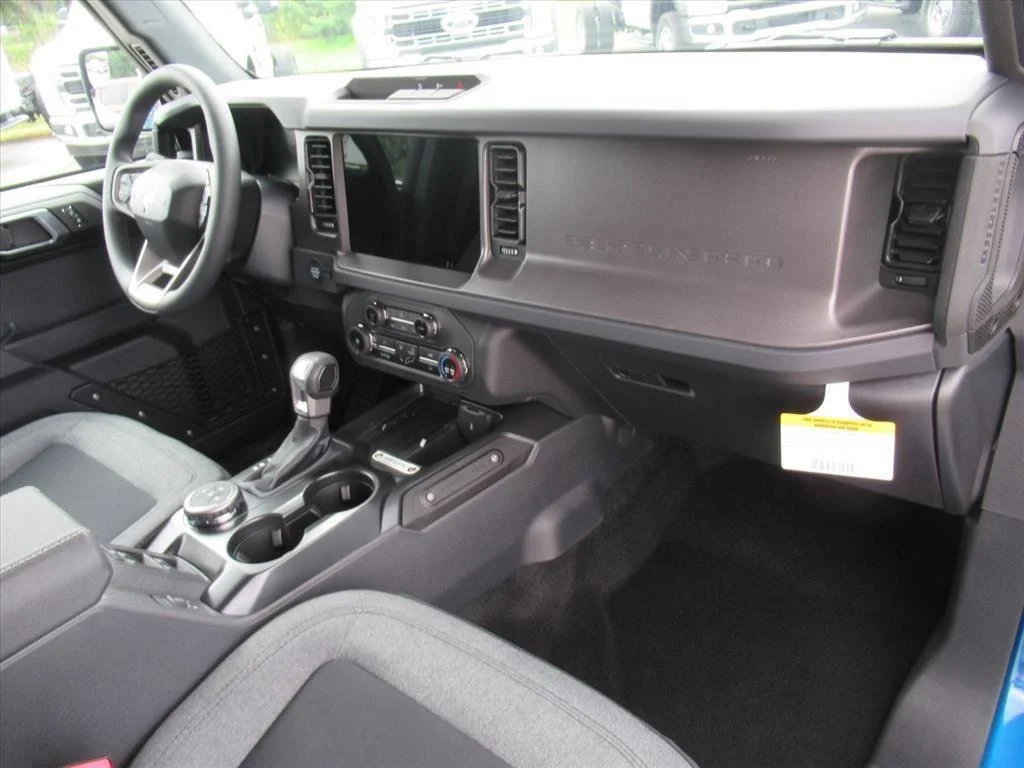 2025 Ford Bronco 4-Door Base - Photo 15