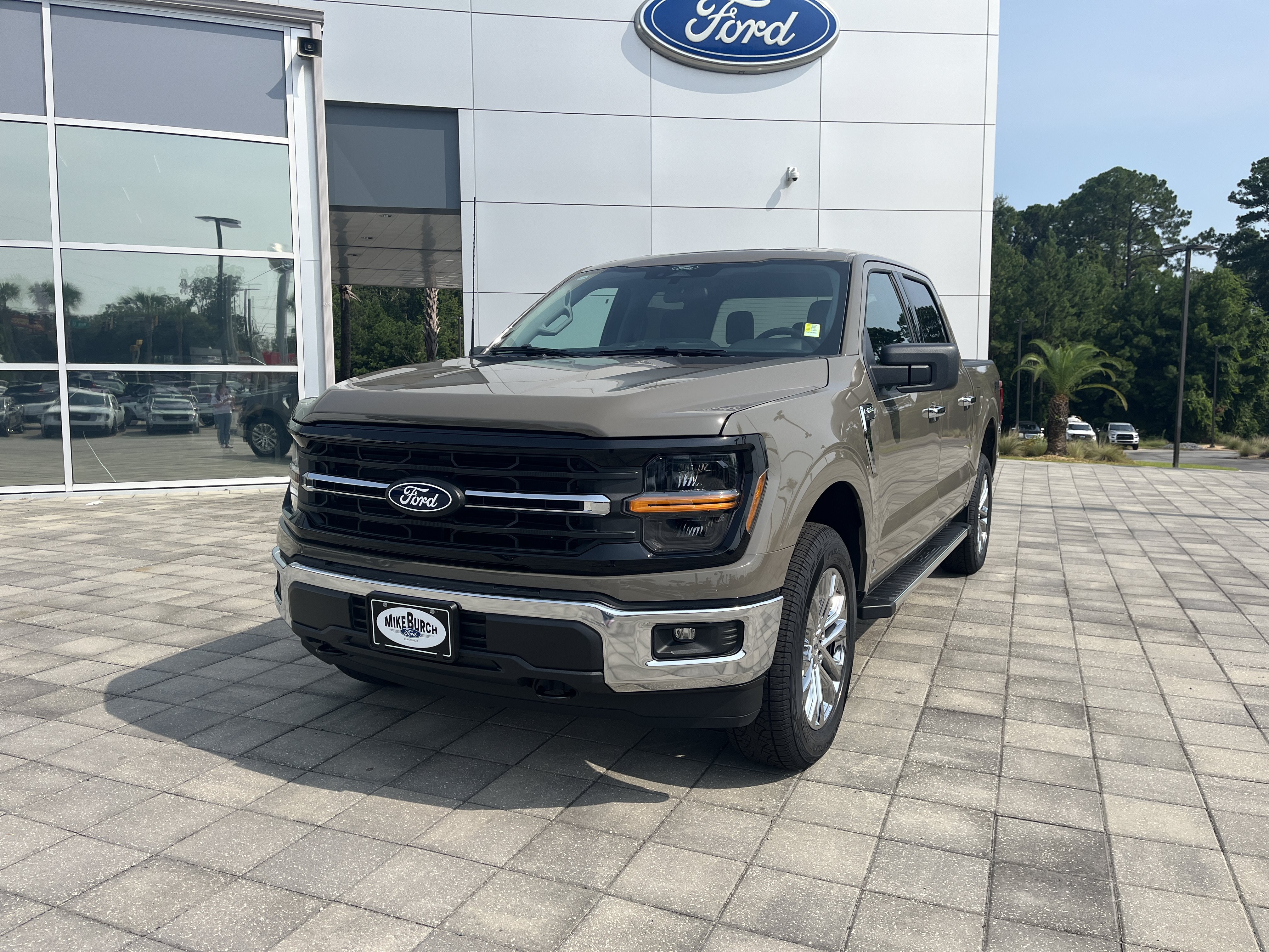 New 2026 Marsh Gray Ford XLT image 2