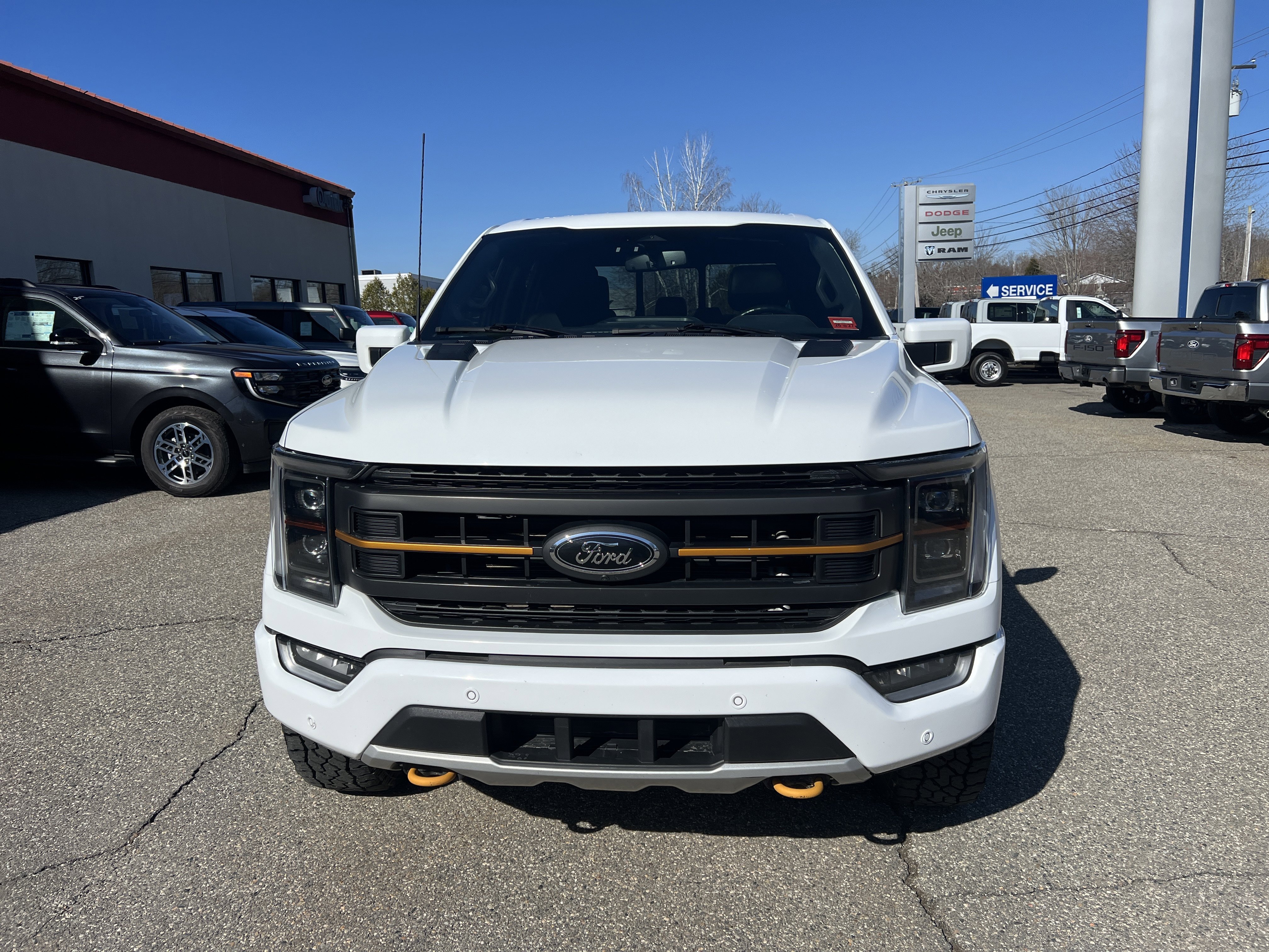 Used 2023 OXFORD WHITE Ford Tremor image 2