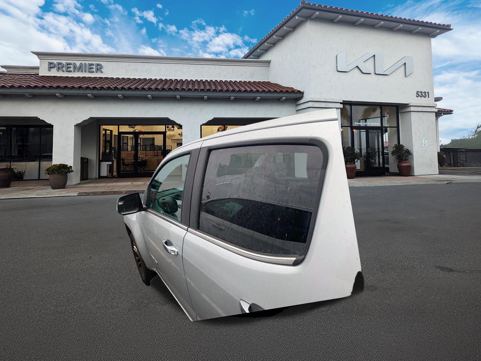 Used 2016 Silver GMC SLT image 8