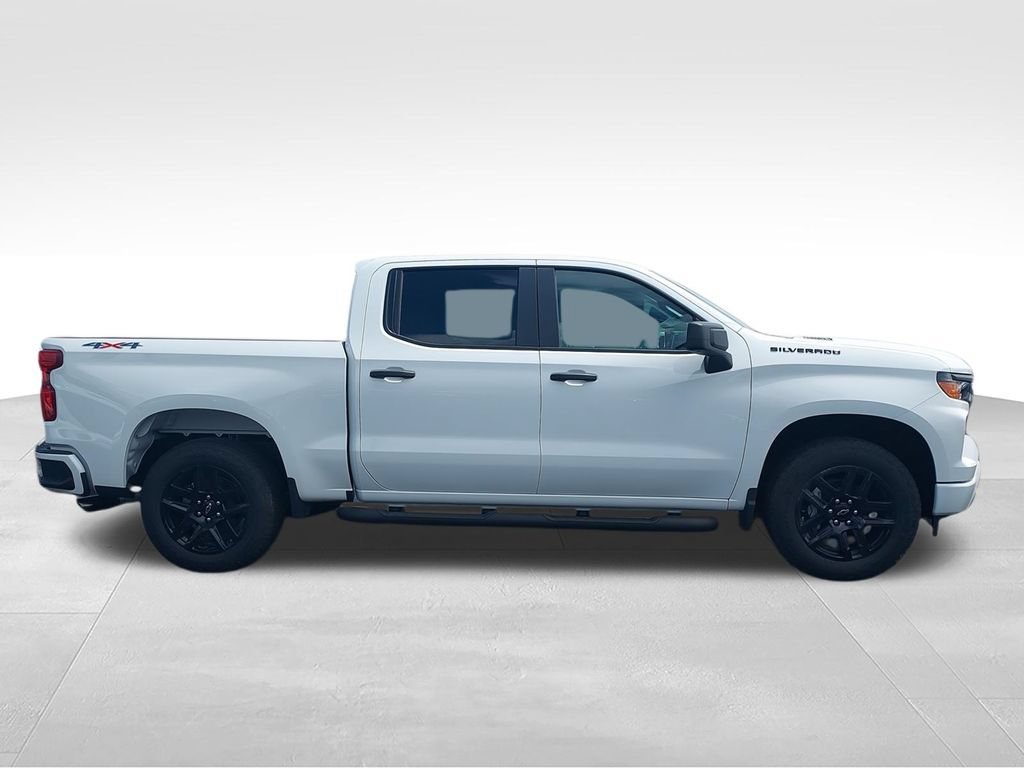 2026 Chevrolet Silverado 1500 Custom - Photo 9