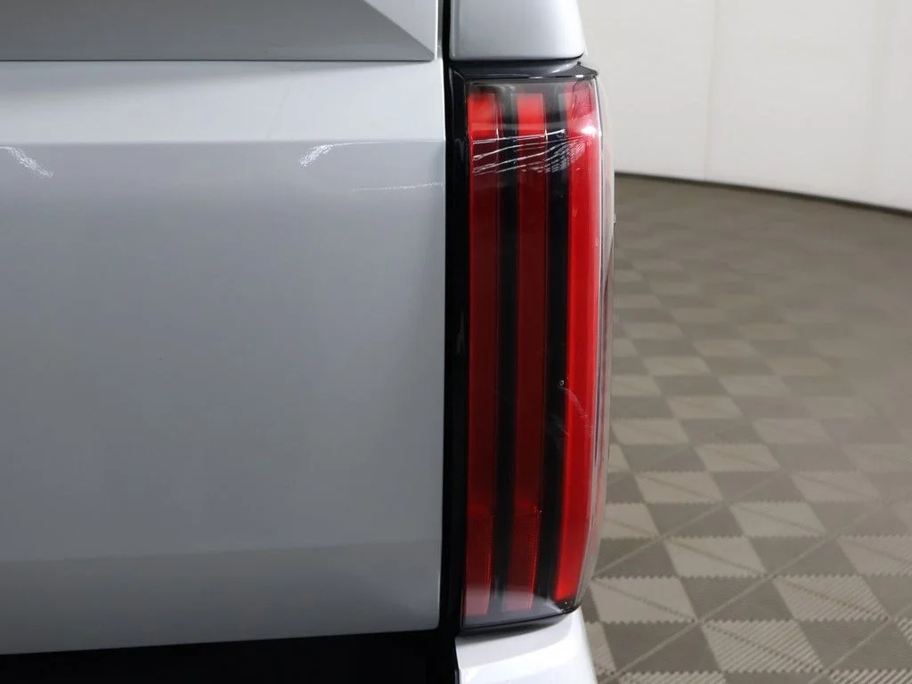 Used 2025 Pearl Toyota Limited image 17