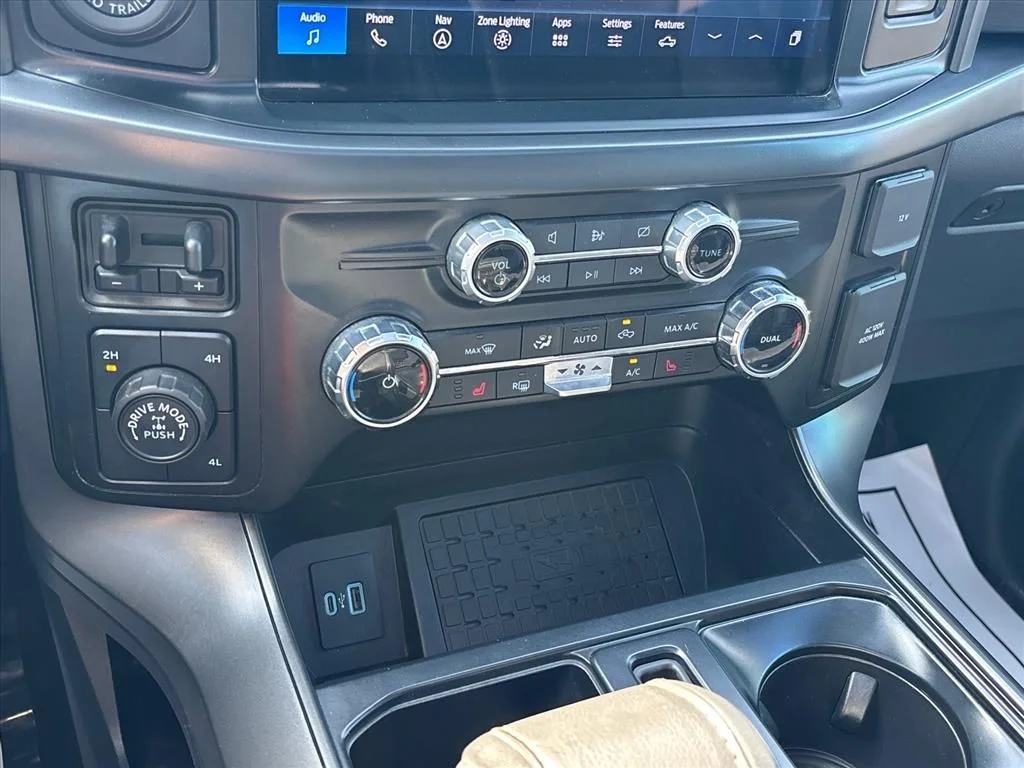 Used 2024 Black Ford XLT image 35