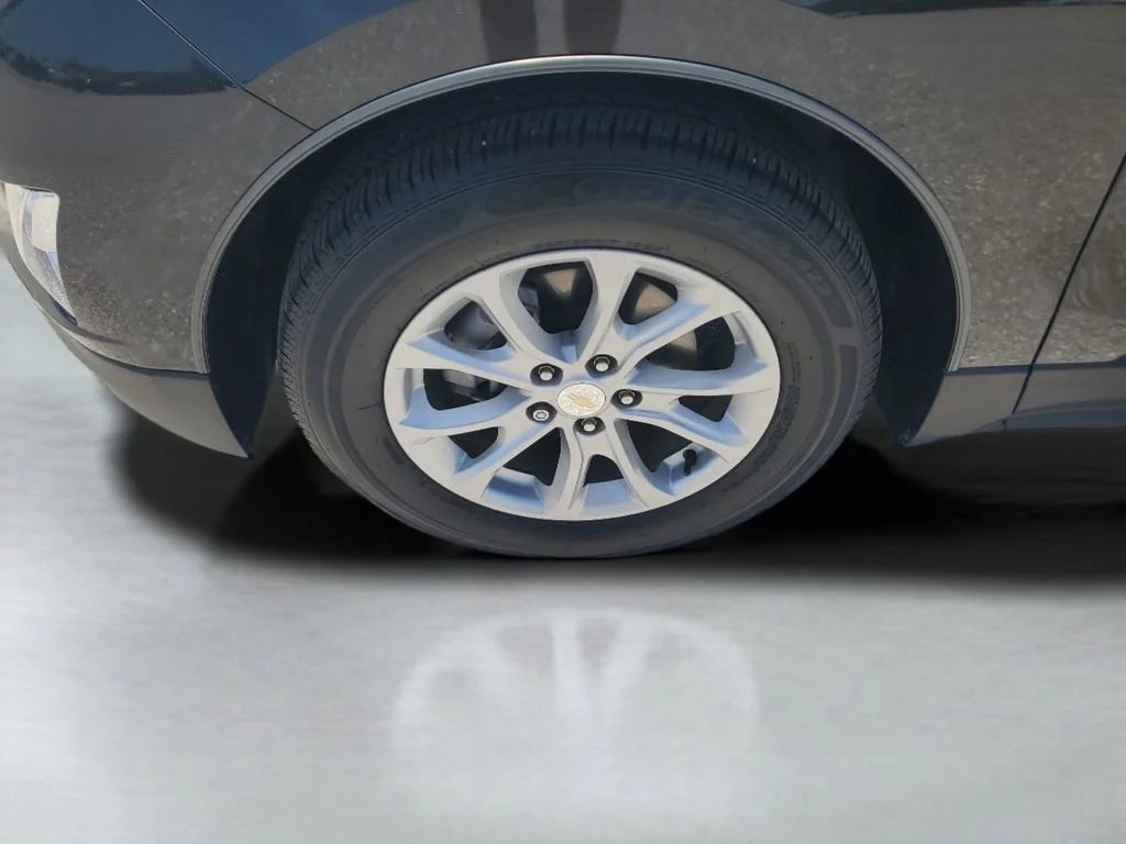 Used 2021 NIGHTFALL GRAY METALLIC Chevrolet LT image 25