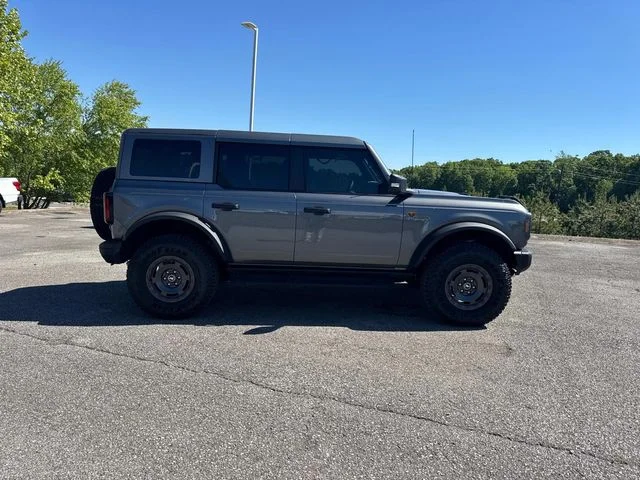 Used 2025 Gray Ford Badlands image 3