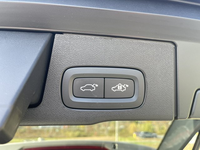 Used 2026 GOLD Volvo Plus image 10