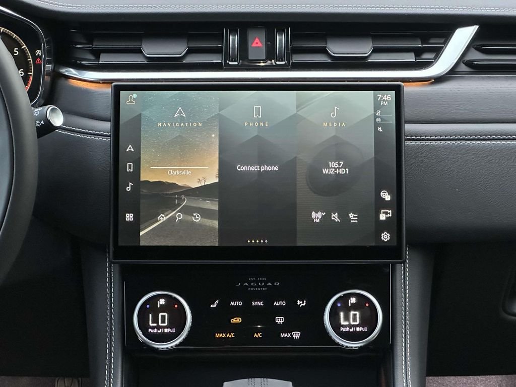 2026 Jaguar F-Pace R-Dynamic S - Photo 3