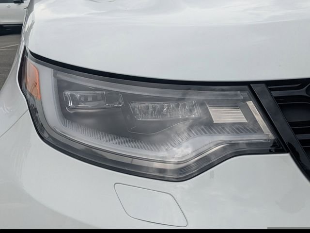 New 2026 Fuji White Land Rover Dynamic SE image 10
