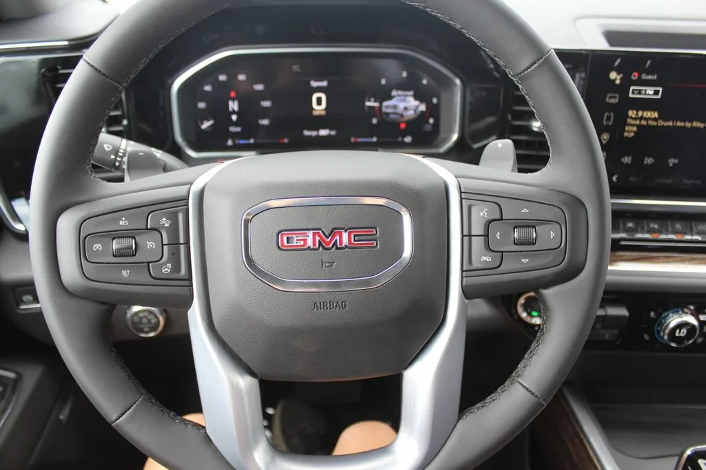 New 2026 Onyx Black GMC Elevation image 17