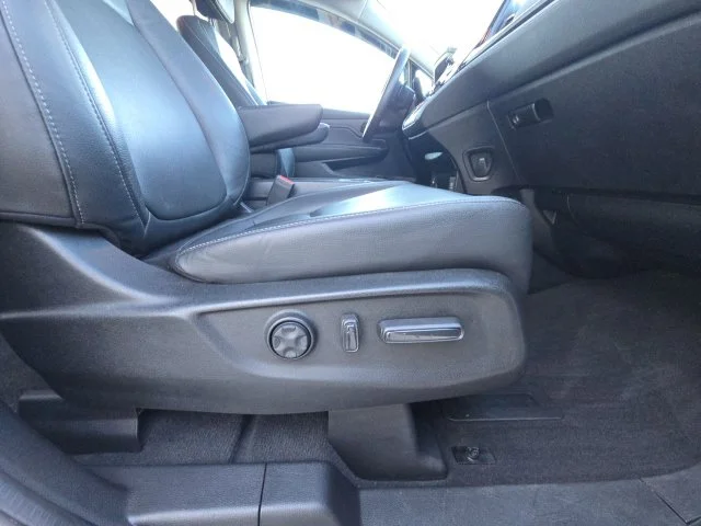 Used 2024  Honda EX-L image 22