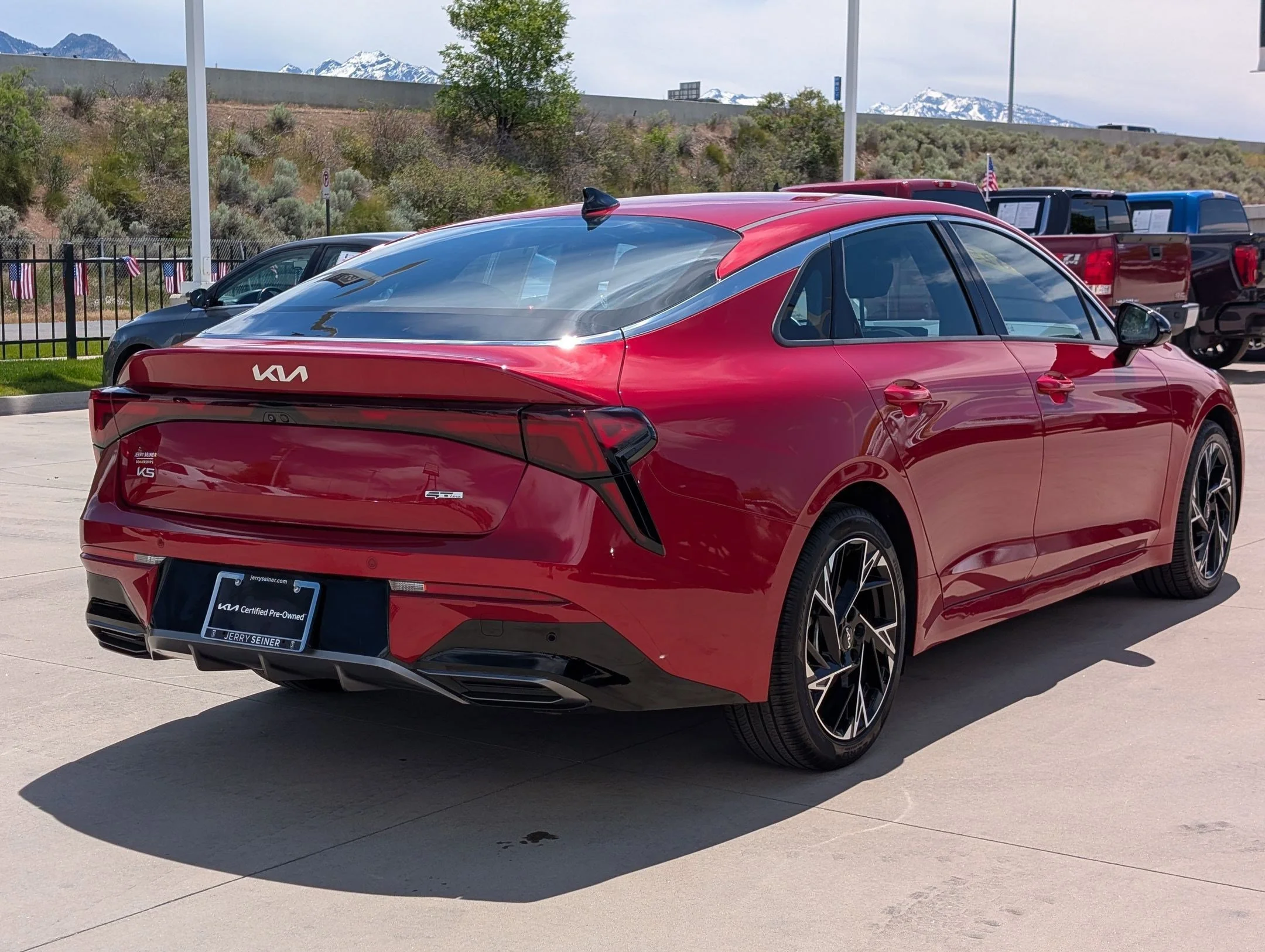 Used 2025 Runway Red Kia GT-Line image 5