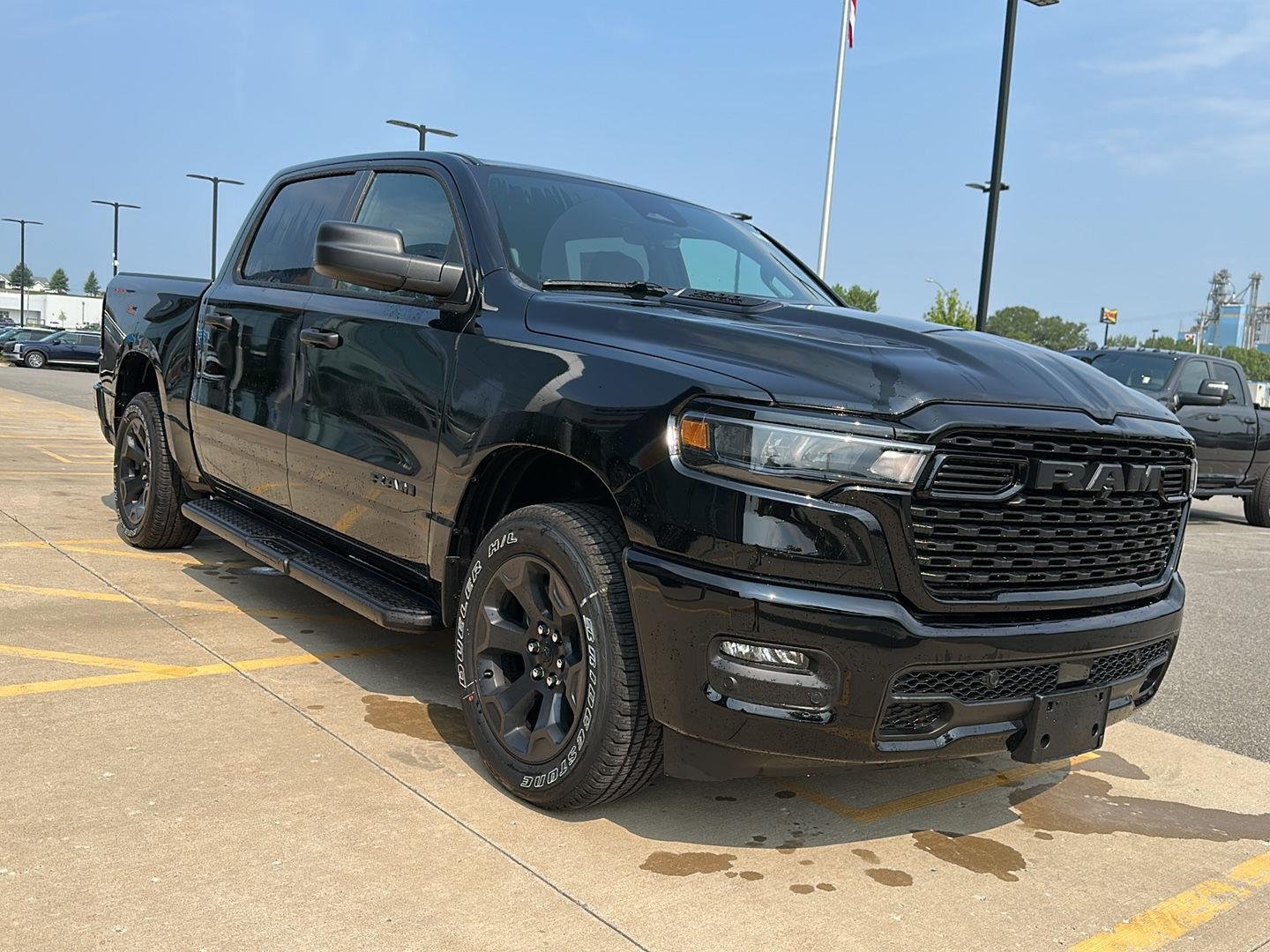 2026 RAM 1500 Express - Photo 6