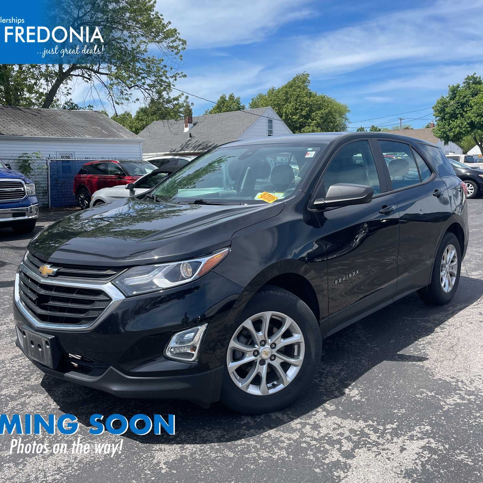 2020 Chevrolet Equinox LS's photo