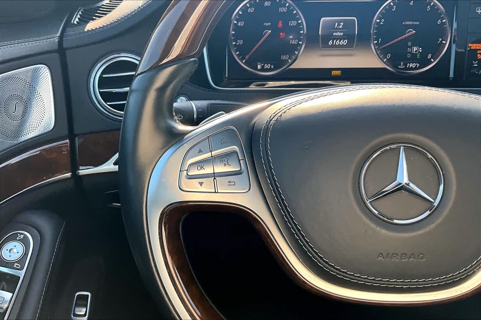Used 2014 designo Mocha Black Mercedes-Benz S 550 image 23
