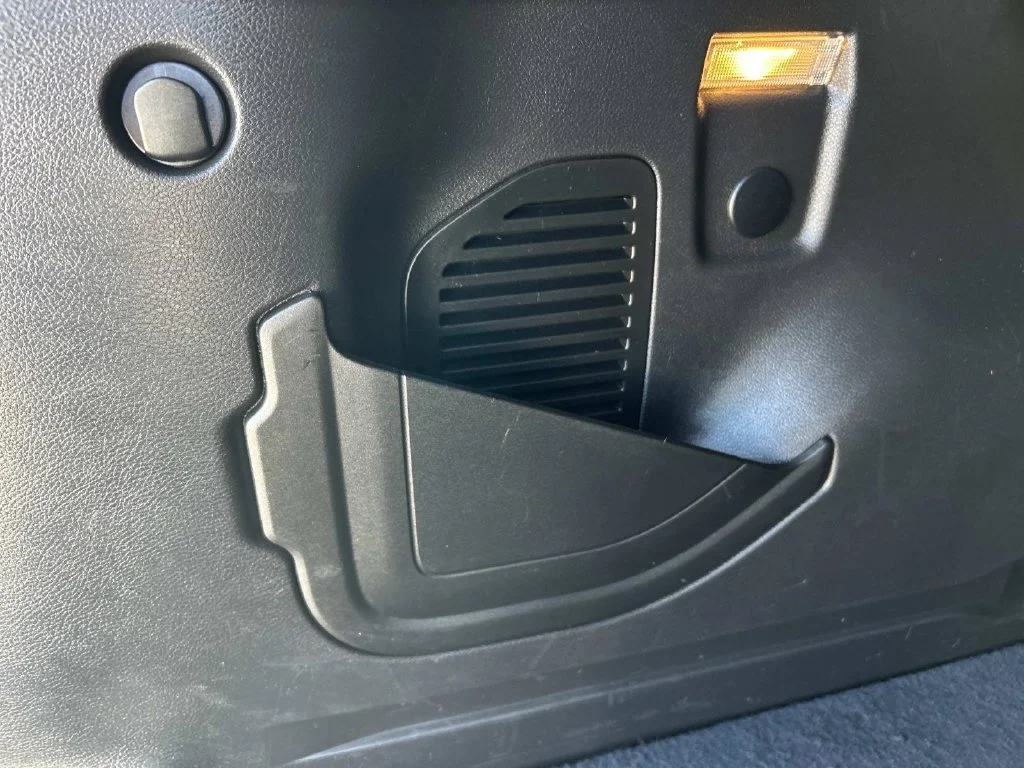Used 2020 Gray Jeep Limited image 18