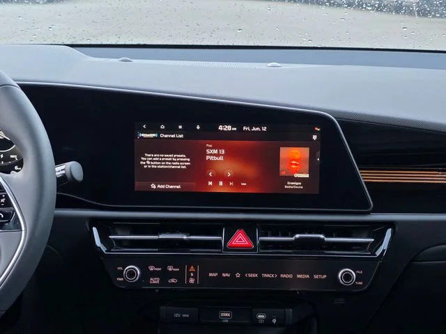 New 2026 Steel Gray Kia Wind image 21