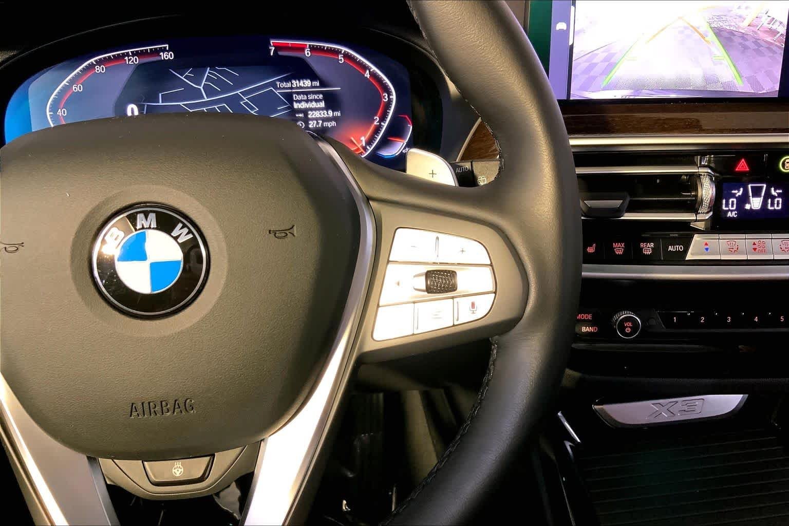 Used 2024 Black Sapphire Metallic BMW xDrive30i image 25