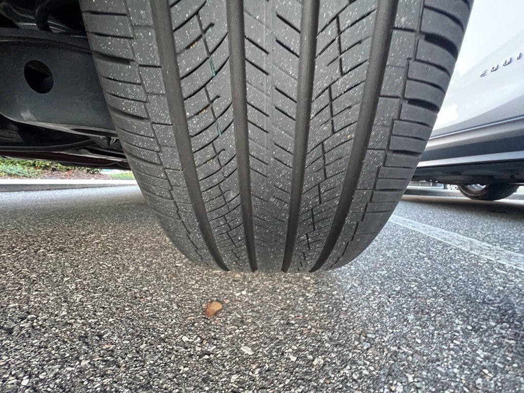 Used 2025  Mitsubishi SE image 16