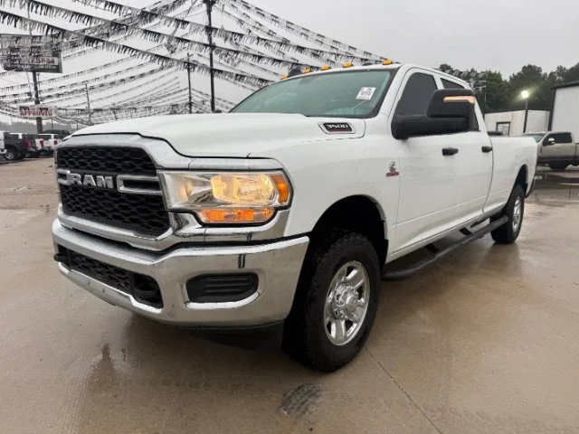 2023 RAM 3500 Tradesman 4X4 Crew Cab LWB's photo