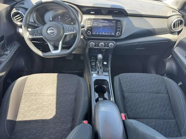 Used 2024 Gray Nissan SV image 18