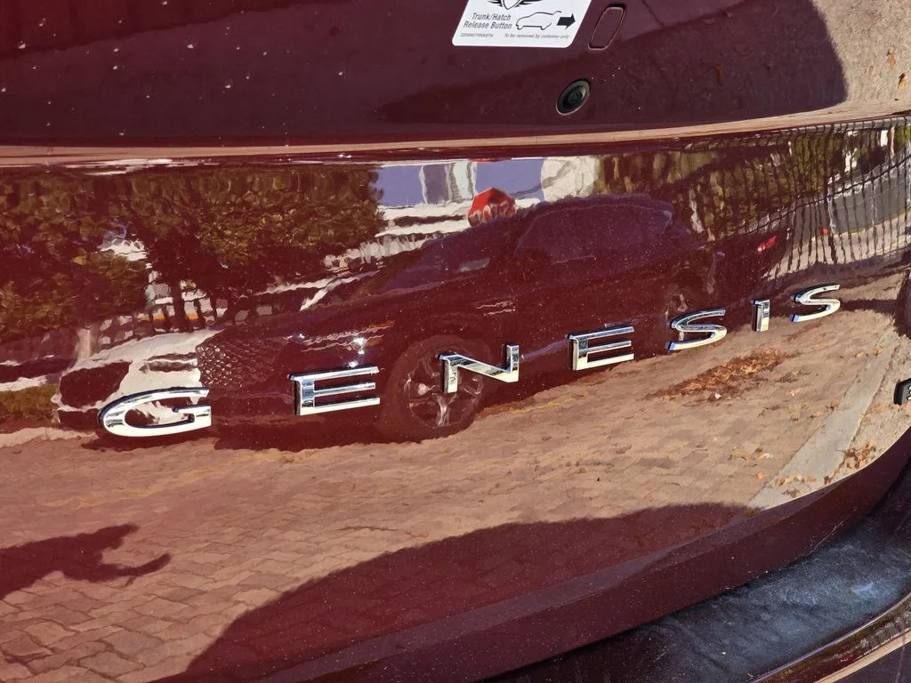 New 2026 Red Genesis 3.3T Sport Prestige image 6