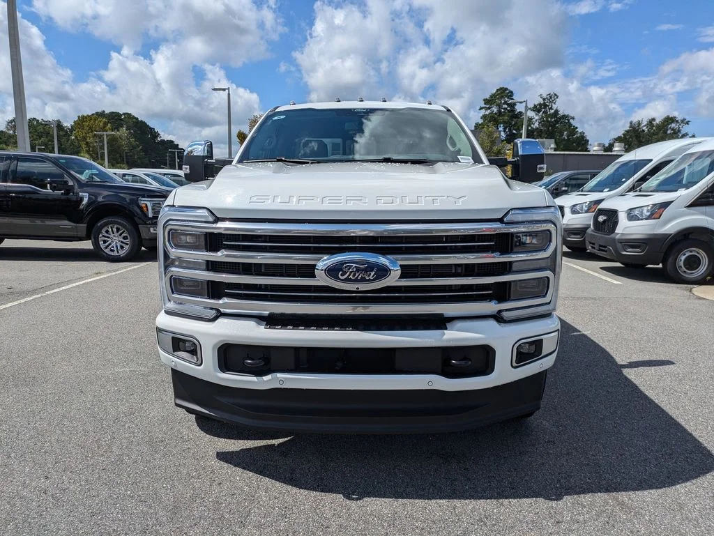 New 2026 Star White Metallic Tri-Coat Ford Platinum image 9