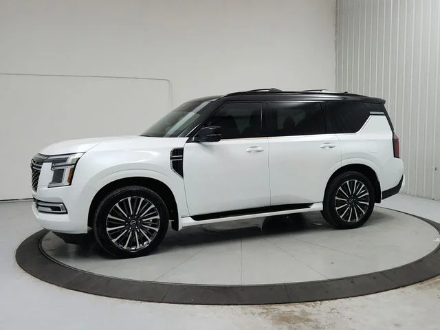 Used 2025 White Nissan Platinum Reserve image 3