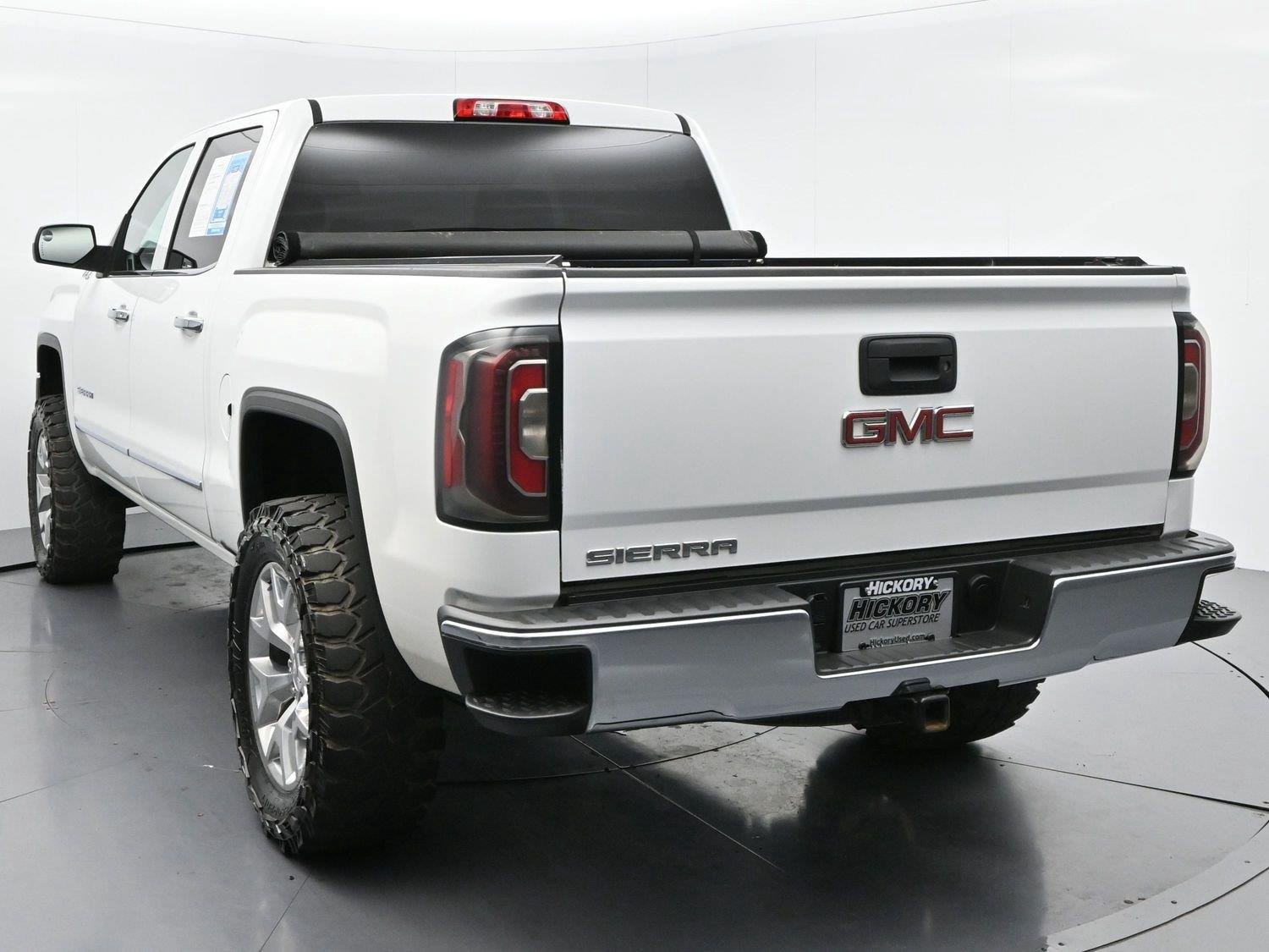 Used 2018 Summit White GMC SLT image 5