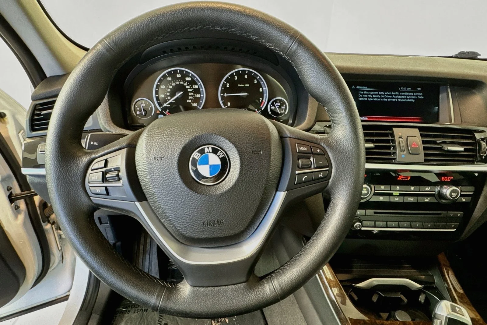 Used 2016 Alpine White BMW xDrive28i image 11