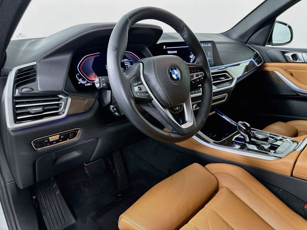 Certified Used 2023 Mineral White Metallic BMW xDrive40i image 9