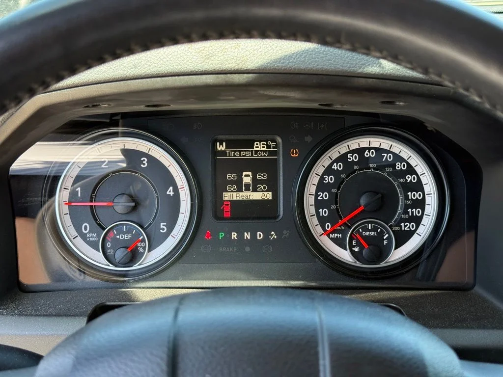Used 2018 Silver Ram Big Horn image 18