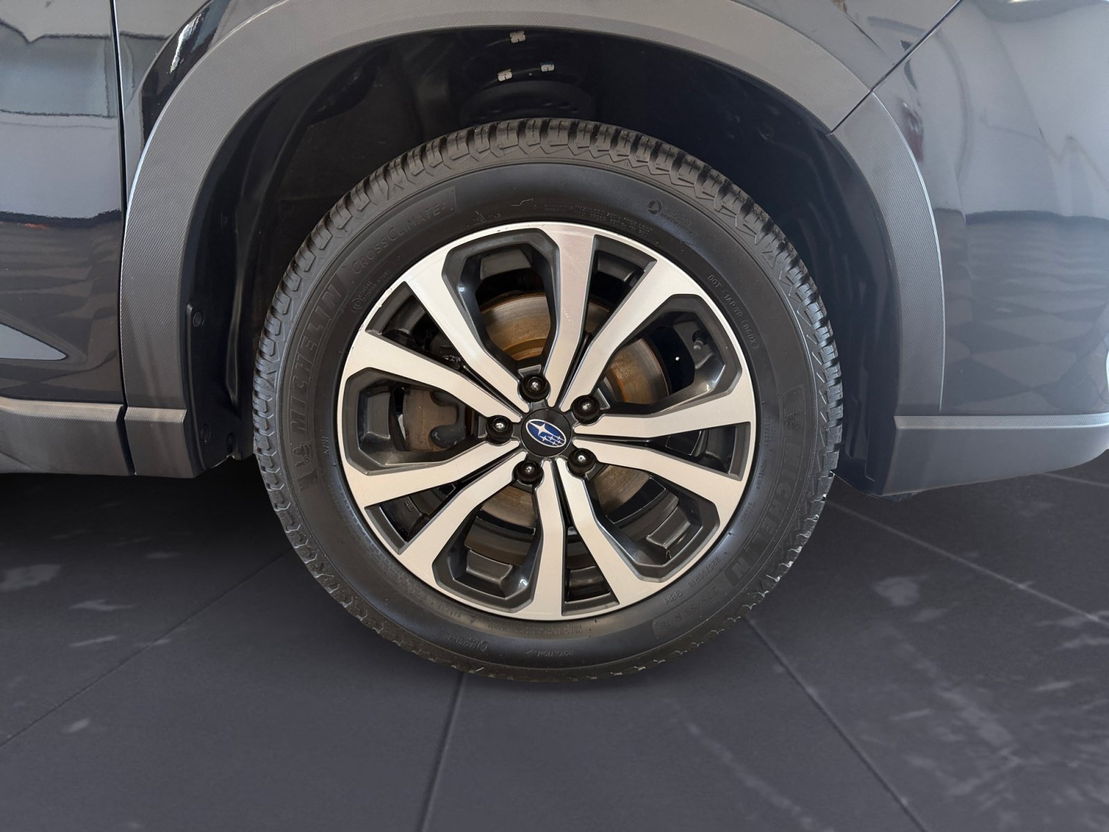 Used 2019 Crystal Black Silica Subaru Limited image 44