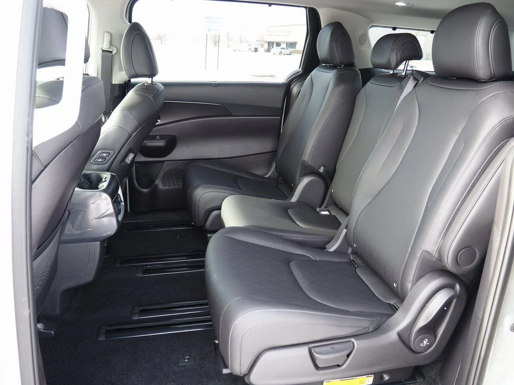 2026 Kia Carnival SX - Photo 7