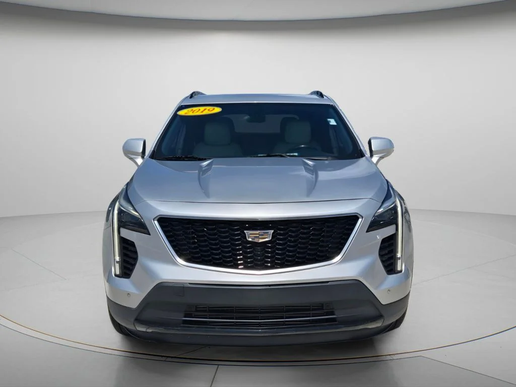 Used 2019 Silver Cadillac Sport image 5