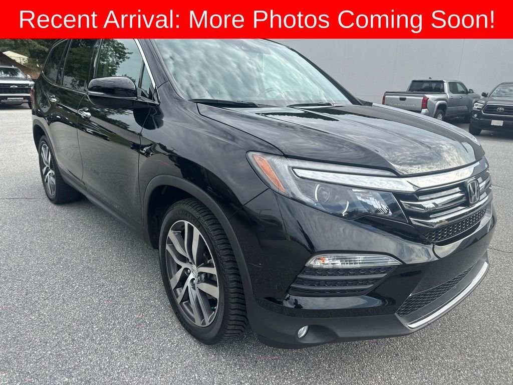 Used 2016 Crystal Black Pearl Honda Elite image 2