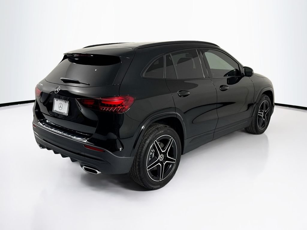 New 2026 Night Black Mercedes-Benz GLA 250 image 5