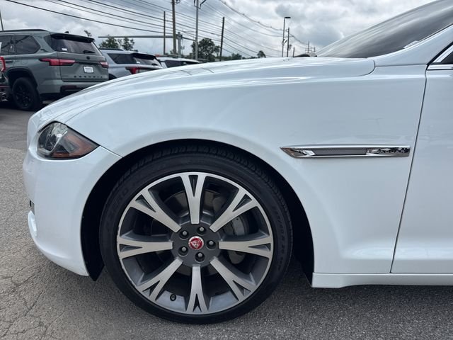 Used 2017 White Jaguar XJL Portfolio image 10